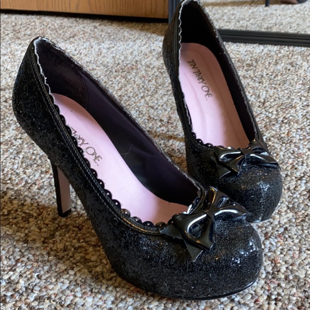 Black Glitter Heels with patent Bows